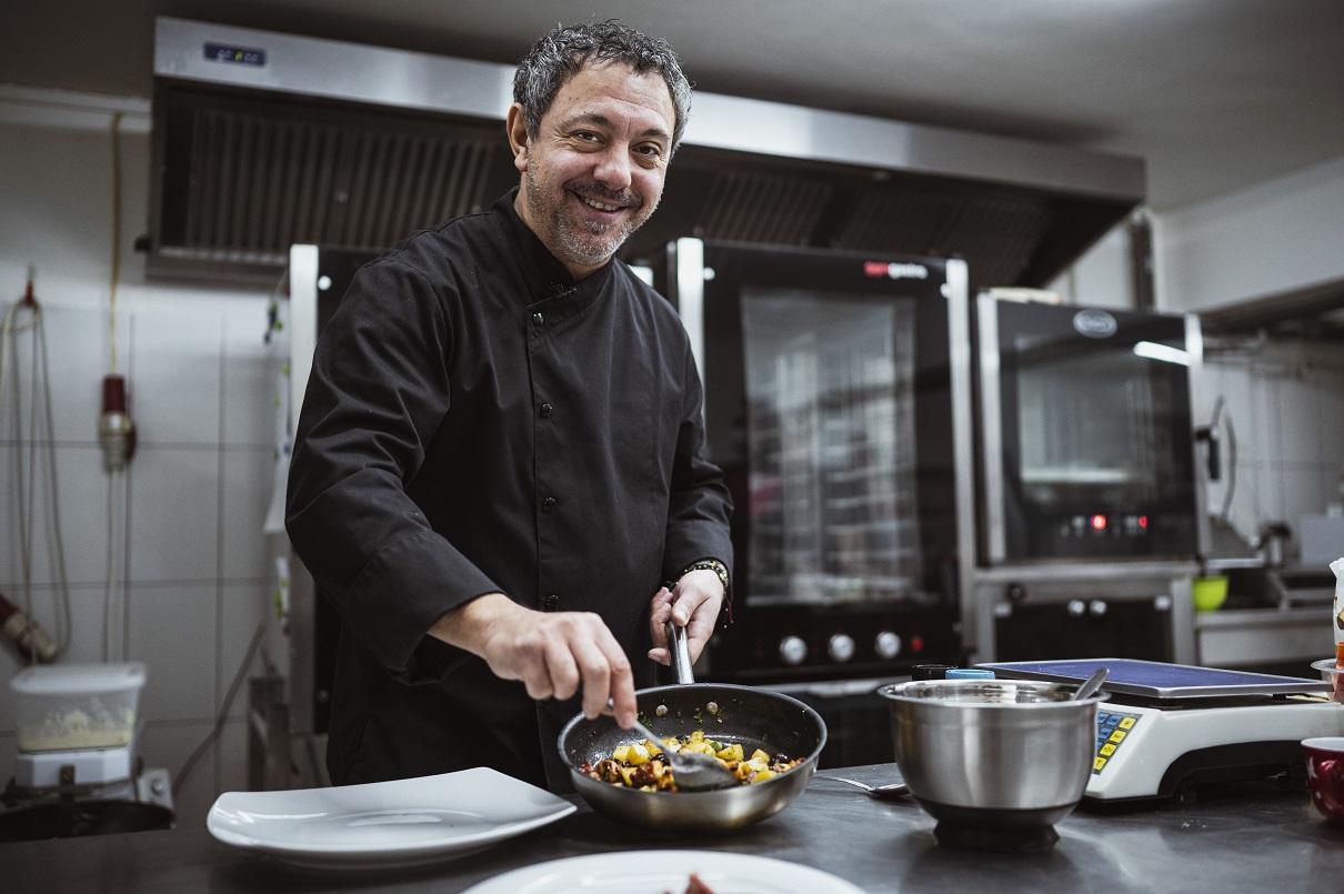 Cum poți comanda preparatele prezentate la Chefi fără limite de la Antena 1, primul show TV care îmbină gătitul cu călătoriile