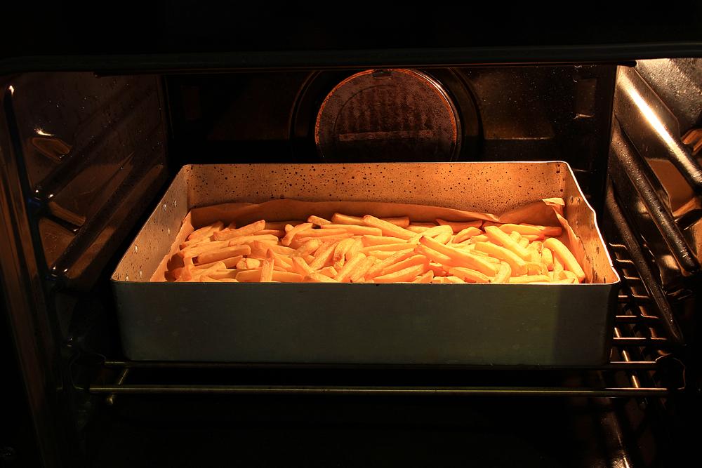 imagine cu cartofi gatiti in cuptor