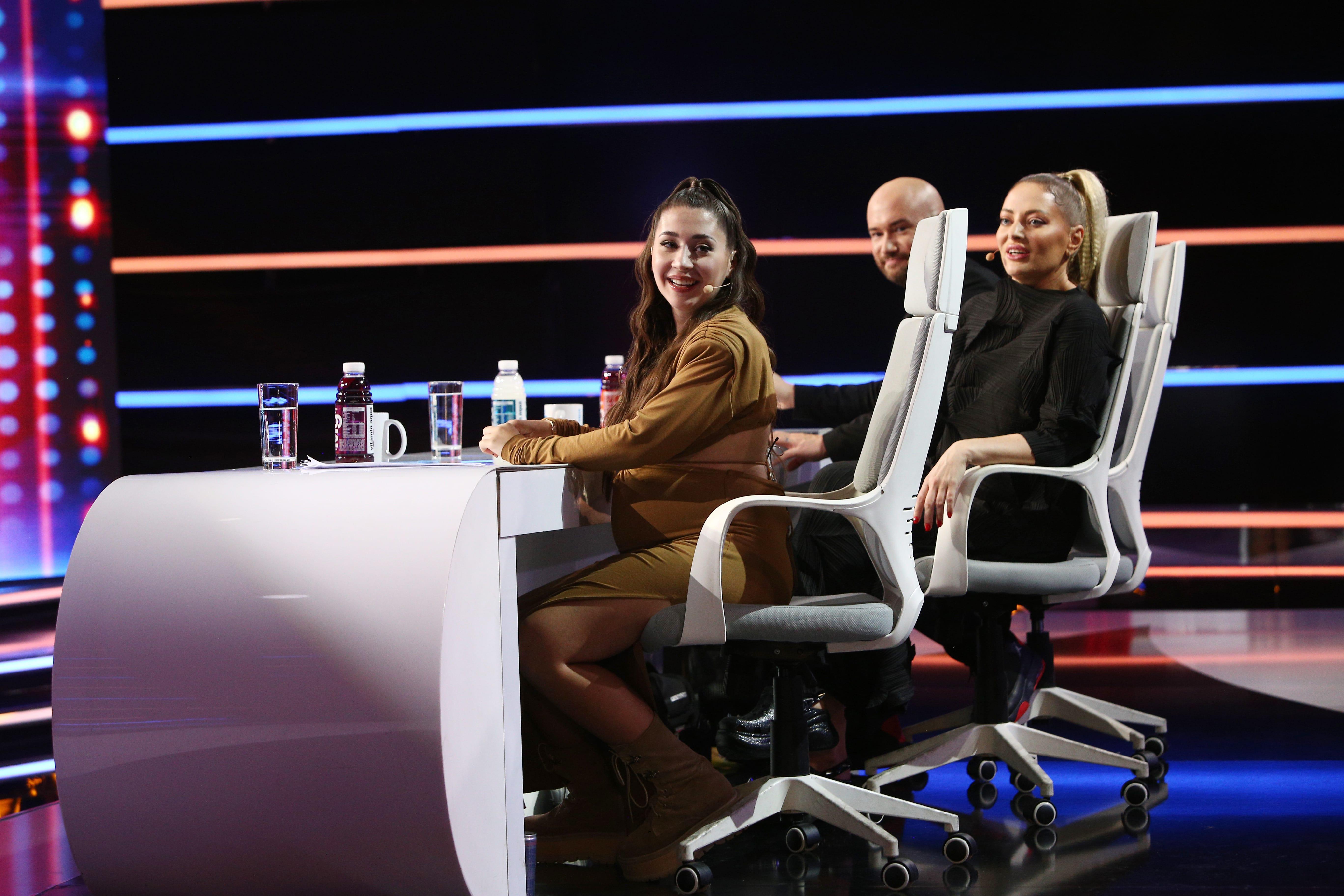 nicole-cherry-jurații-iumor