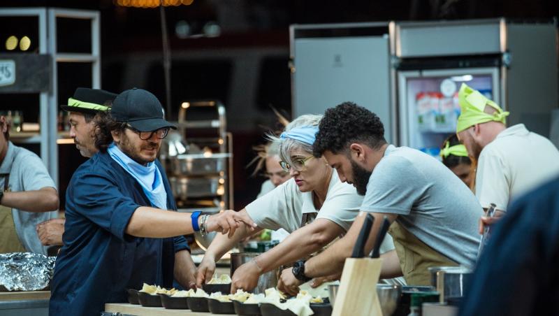 Chefi fără limite continuă diseară, de la 20:30, pe Antena 1 cu noi misiuni în insula Chios, punctul de plecare al adventure cooking-show-ului