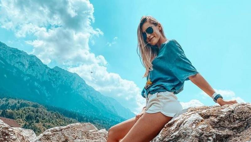 Gabriela Pisăcariu a lansat o nouă modă în materie de jeanși. Cum arată blugii cu fermoar la spate și care a fost reacția fanilor