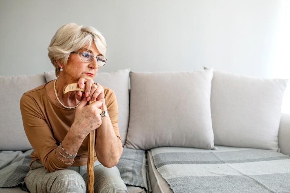 Ce sumă impresionantă a plătitit o femeie de 80 de ani ca să devină fotomodel. Bătr&acirc;na a fost păcălită de &bdquo;agenția de modeling&rdquo;