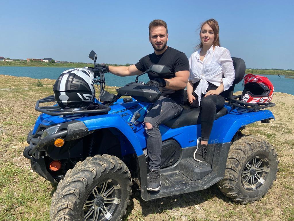 A slăbit mult, iar acum apare des &icirc;n costume de baie. Cum arată noua siluetă a Cosminei, iubita lui Alin de la Mireasa