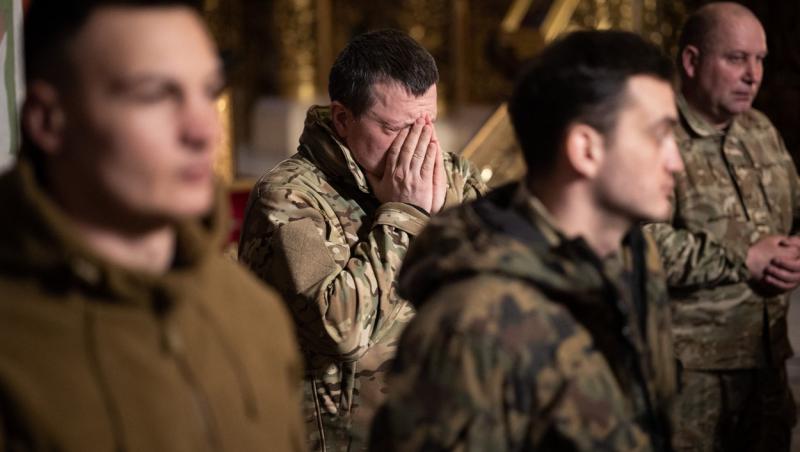 Soldații ucraineni au avut parte de momente pioase în biserică