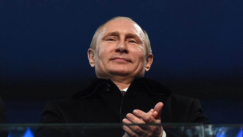Vladimir Putin aruncă sume gigante pe haine și ceasuri. Câți bani dă doar pe un pulover