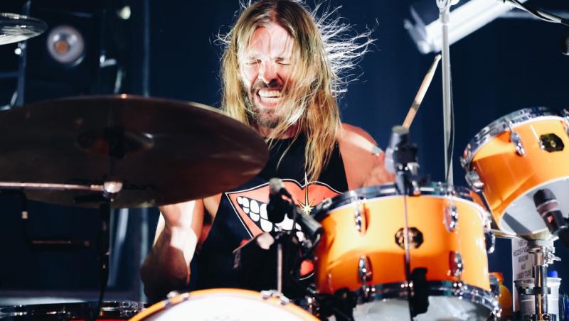 Taylor Hawkins, bateristul legendarei trupe rock Foo Fighters, a murit. Acesta avea doar 50 de ani.