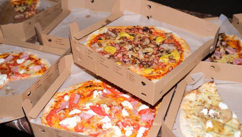 În general, pizza este ambalată în cutii pătrate, iar explicația te va surprinde