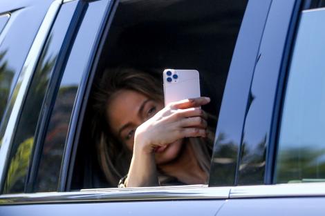 Jennifer Lopez și Ben Affleck au fost pozați în mașină. Ce mănâncă atunci când uită de diete