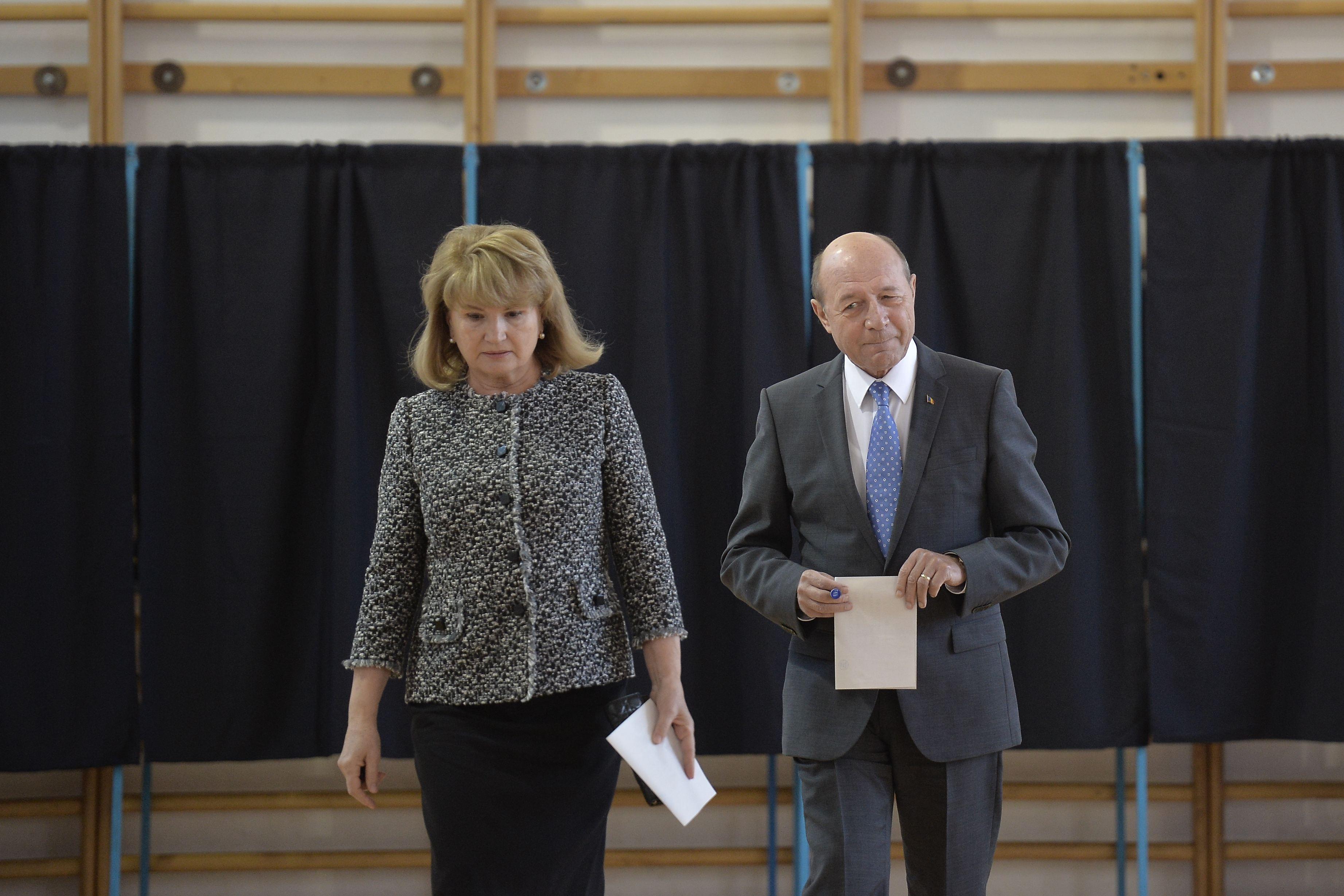 Ce a transmis soția lui Traian Băsescu despre starea de sănătate a fostului președinte. Anunțul Mariei Băsescu