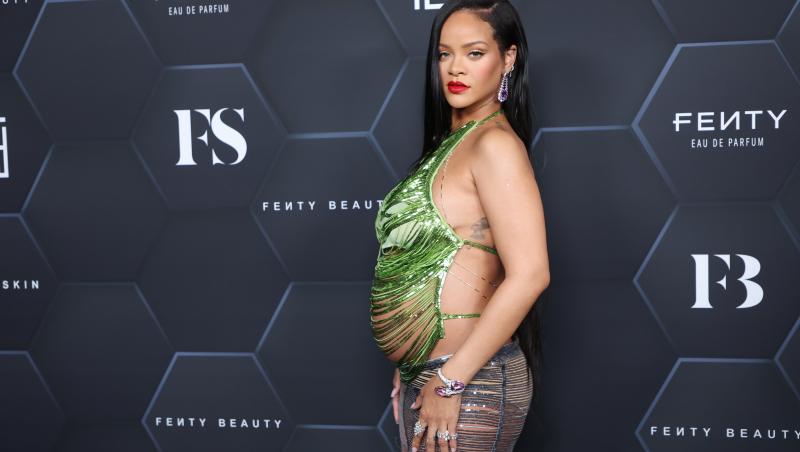 Rihanna refuză să poarte haine de gravidă