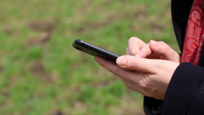 Românii, victime ale unei escrocherii prin SMS. Ce mesaje primesc utilizatorii și ce trebuie să facă, pentru a scăpa de pericol