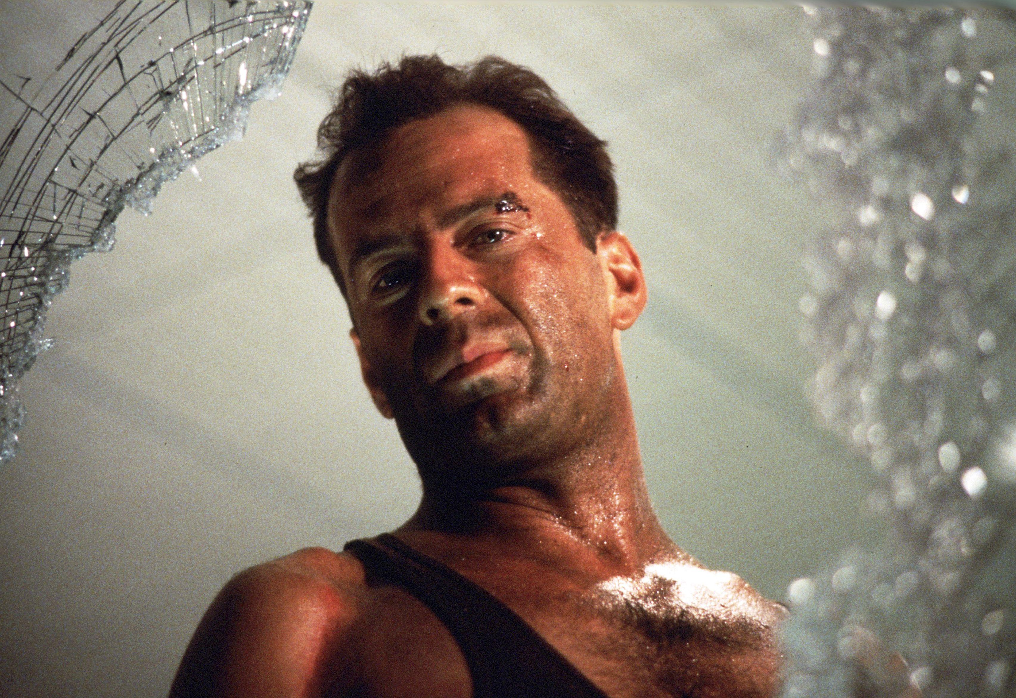 Bruce Willis în „Die Hard”