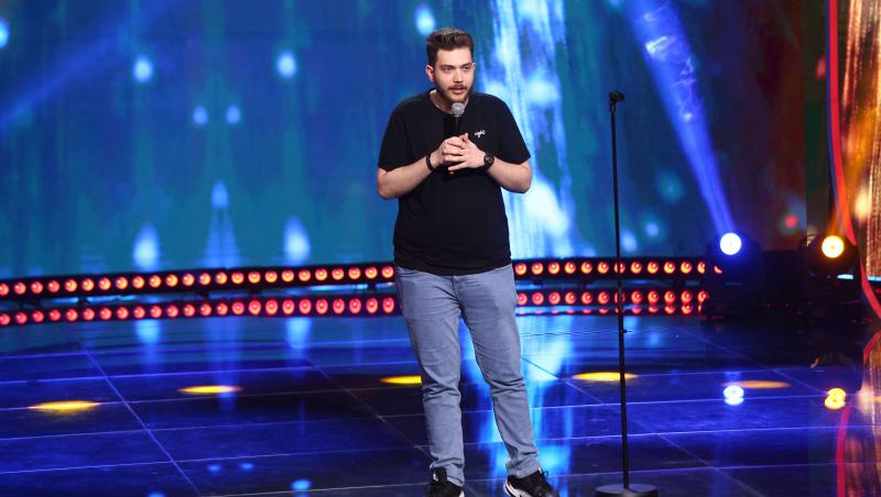 Finala iUmor, sezonul 12. Vlad Barbu, stand-up demn de o finală. “Și mie mi s-a părut că are ceva din Micutzu