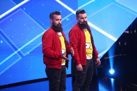 Stand-up Revolution sezonul 1, 29 mai 2022. George și Cosmin Tălpău, gemenii care i-au surprins pe jurați. “Ce-i asta, frate?"