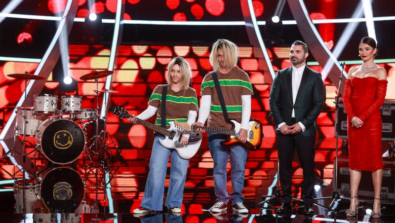 Alexia Ţalavutis şi Dima Trofim au devenit Kurt Cobain și au cântat în stilul Nirvana piesa Smells Like Teen Spirit. Cum a arătat transformarea și cum s-au descurcat pe scena Te cunosc de Undeva!, în a cincea ediție a sezonului 17. Cei doi au pus în scenă un moment incendiar.
