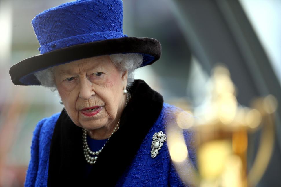 Regina Elisabeta a II-a nu va participa la petrecerile din grădina Palatului Buckingham de anul acesta. Care e motivul