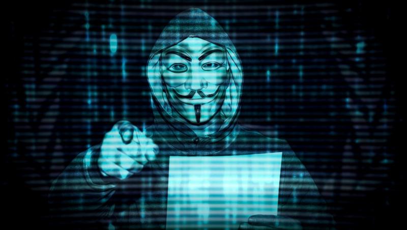 Anonymous, atac cibernetic în Rusia chiar de ”Ziua Victoriei”. Ce a apărut pe posturile TV rusești în timpul paradei militare