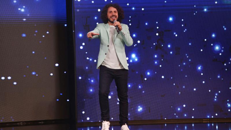 Stand-up Revolution sezonul 1, 5 iunie 2022. Costel, număr de stand-up despre bolile copilăriei. Glumele care au stârnit râsul