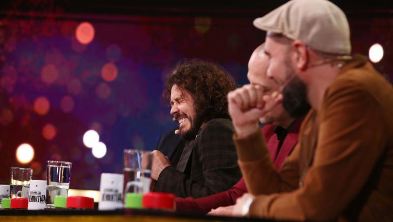 Stand-up Revolution sezonul 1, 5 iunie 2022. Olga Camacho, concurenta cu glume despre delfini. “Lăsați delfinii să vină la mine”