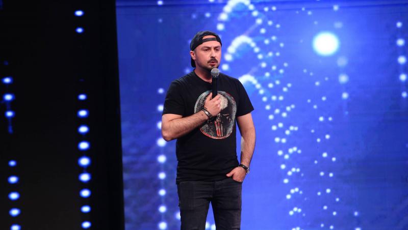 Stand-up Revolution sezonul 1, 5 iunie 2022. George Țintă, one-linere-le care au atras atenția juraților. În ce echipă a ajuns