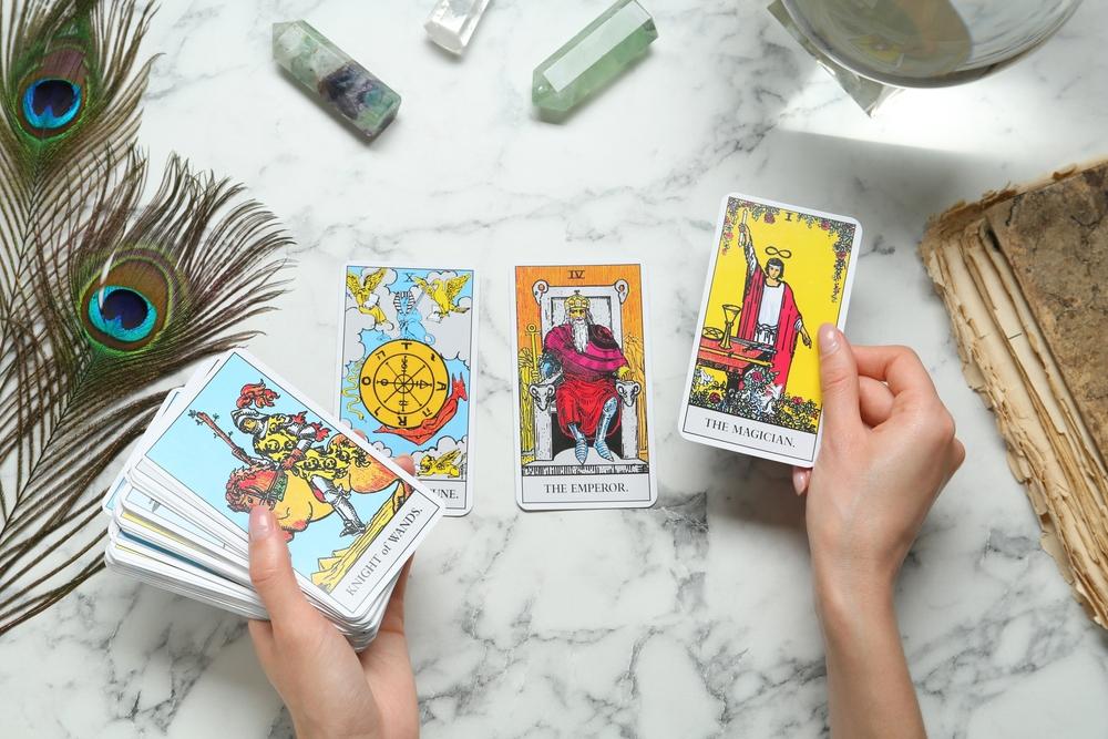 Tarot weekend 18-19 iunie 2022. Sâmbătă va fi o zi specială pentru mai multe zodii. Ce îți rezervă duminică în funcție de zodie