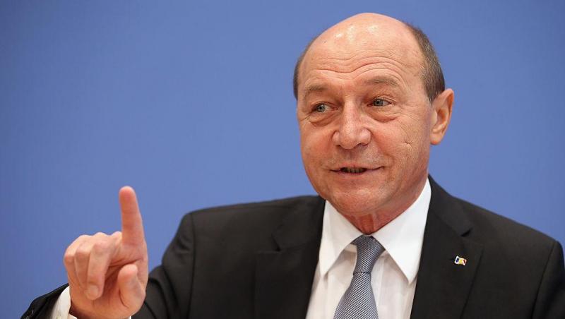 Traian Băsescu s-a mutat la bloc. Primele imagini de la noua sa locuință, în valoare de jumătate de milion de euro