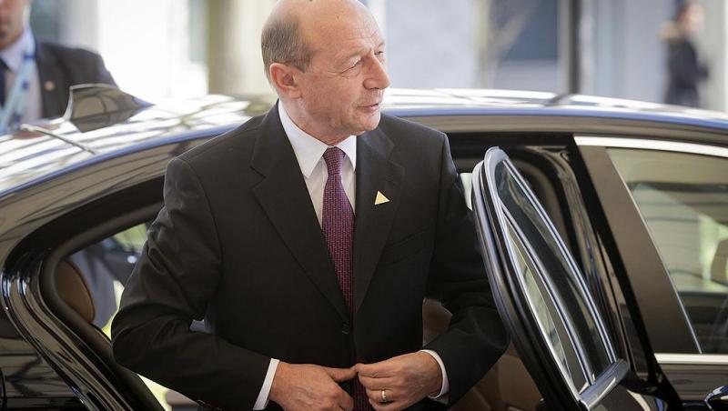 Traian Băsescu s-a mutat la bloc. Primele imagini de la noua sa locuință, în valoare de jumătate de milion de euro