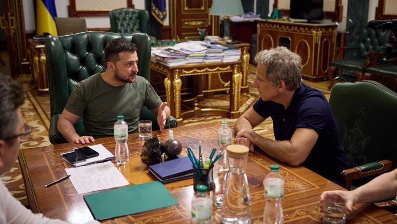 Motivul pentru care actorul Ben Stiller s-a întâlnit cu Volodimir Zelenski la Kiev, în mijlocul războiului: „Ești eroul meu” VIDEO