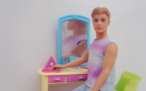 Bărbatul care a vrut să se trasforme în “Barbie masculin”. Cu cine a ajuns să semene, de fapt