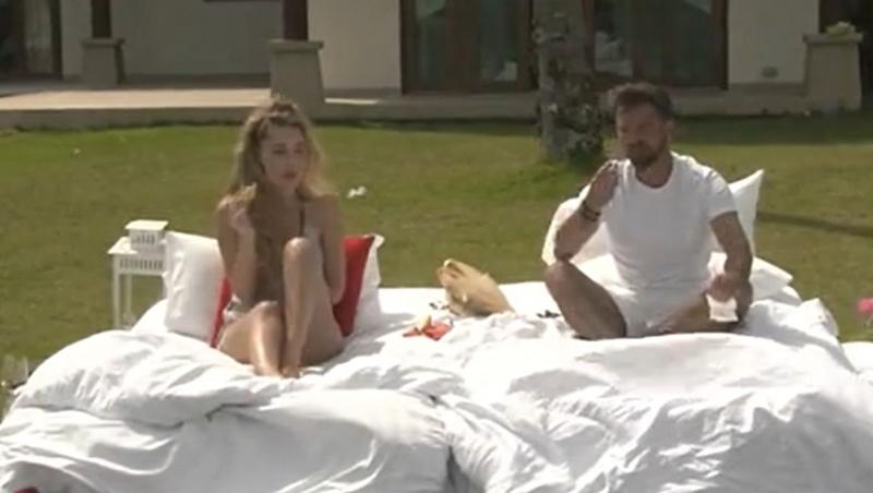 Insula Iubirii sezonul 6. Sebastian și Oana au dormit împreună, într-un pat în fața mării. Ce au discutat cei doi dimineața