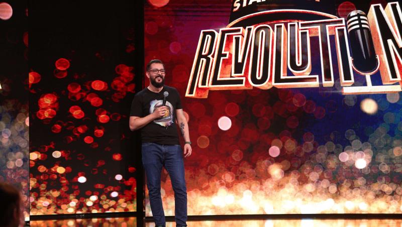 Stand-up Revolution sezonul 1,26 iunie 2022. Gabriel Gherghe, invitatul special care a stârnit hohote de râs