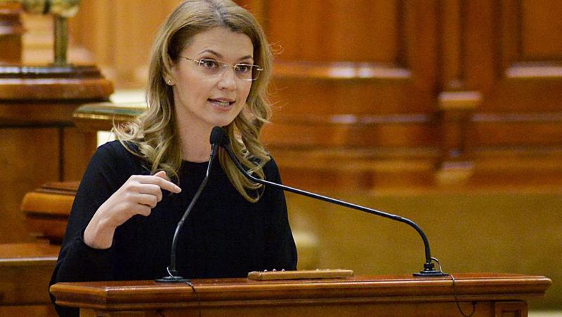 Cine este Alina Gorghiu, președintele interimar al Senatului. Cum arată familia celei care îl va înlocui pe Florin Cîțu