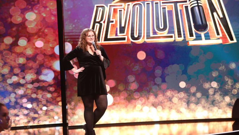 Stand-up Revolution sezonul 1, 12 iunie 2022. Hannah Becker a făcut senzație pe scenă. “Eu am greșit. M-am pripit”