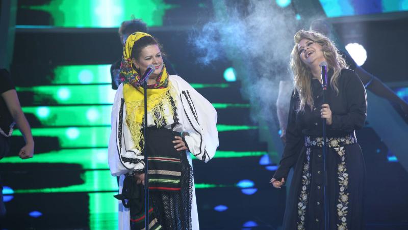 Te cunosc de undeva! 2 iulie 2022. Maria Buză şi Paula Chirilă au interpretat duetul spectaculos dintre Feli & Floara Calotă