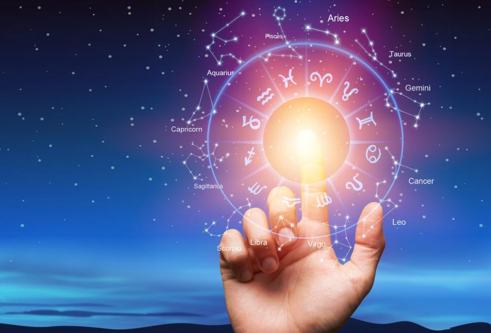 Cele mai norocoase zodii din luna august 2022. Astrologii au explicat cine va avea câștiguri mari în această lună