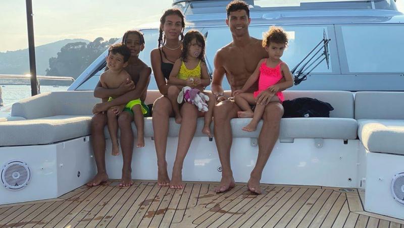 Cum arată la 4 luni fiica cea mică a lui Cristiano Ronaldo. Imaginea cu Bella Esmeralda, publicată de Georgina Rodriguez