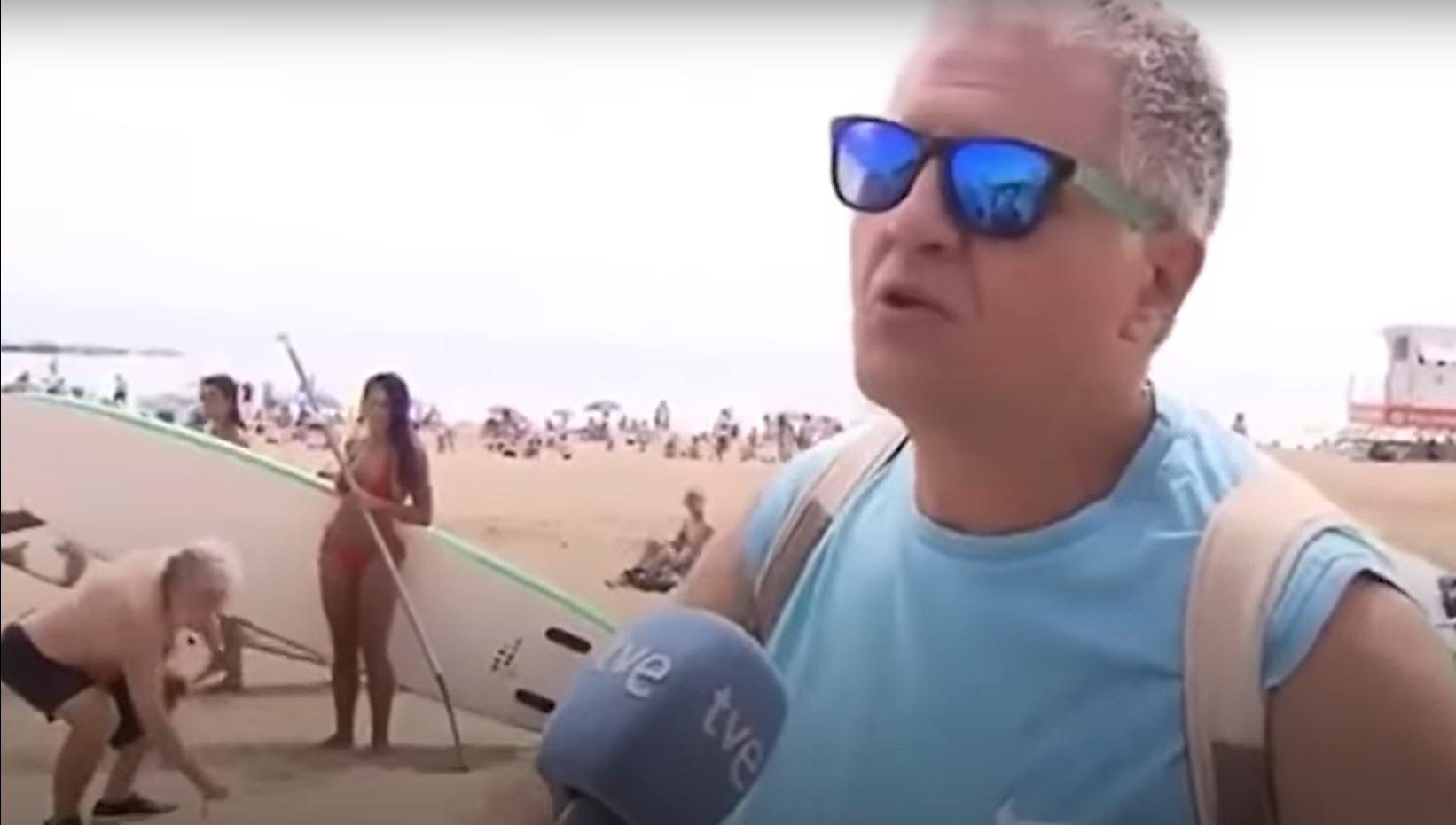 Un turist dădea un interviu atunci când camerele au surprins o scenă de necrezut pe fundal. S-a întâmplat pe o plajă din Barcelona