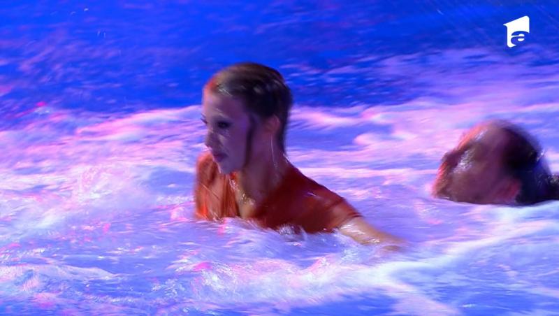 Splash! Vedete la apă, episodul 11 din 28 august 2022. Codruța Filip nu încetează să suprindă prin curaj și ambiție. Cum a sărit