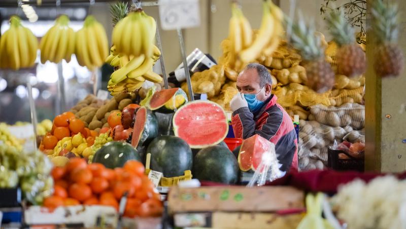 Cât au ajuns să coste pepenii, caisele sau roșiile în Piața Obor. Prețurile fructelor și legumelor din august 2022