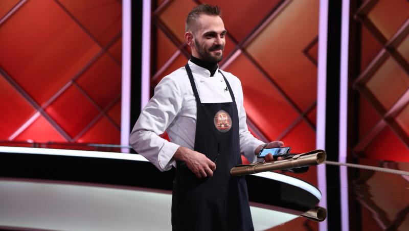 Cine este Adrian Stroe, cuțitul de aur al lui Cătălin Scărlătescu de la Chefi la cuțite, sezonul 10. Ce premieră a reușit