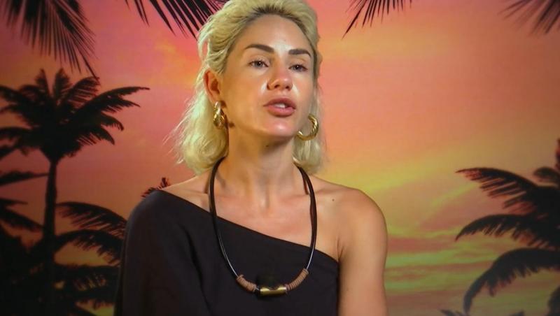 Cum arată Cristina Nimereală, fosta concurentă a sezonului 6 Insula Iubirii, într-un costum de baie roșu. Cât de sexy e tânăra