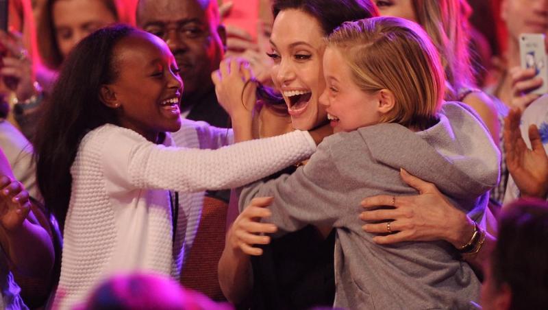 Angelina Jolie îi cere lui Brad Pitt  daune compensatorii de minimum 250 de milioane de dolari. Ce motive are vedeta