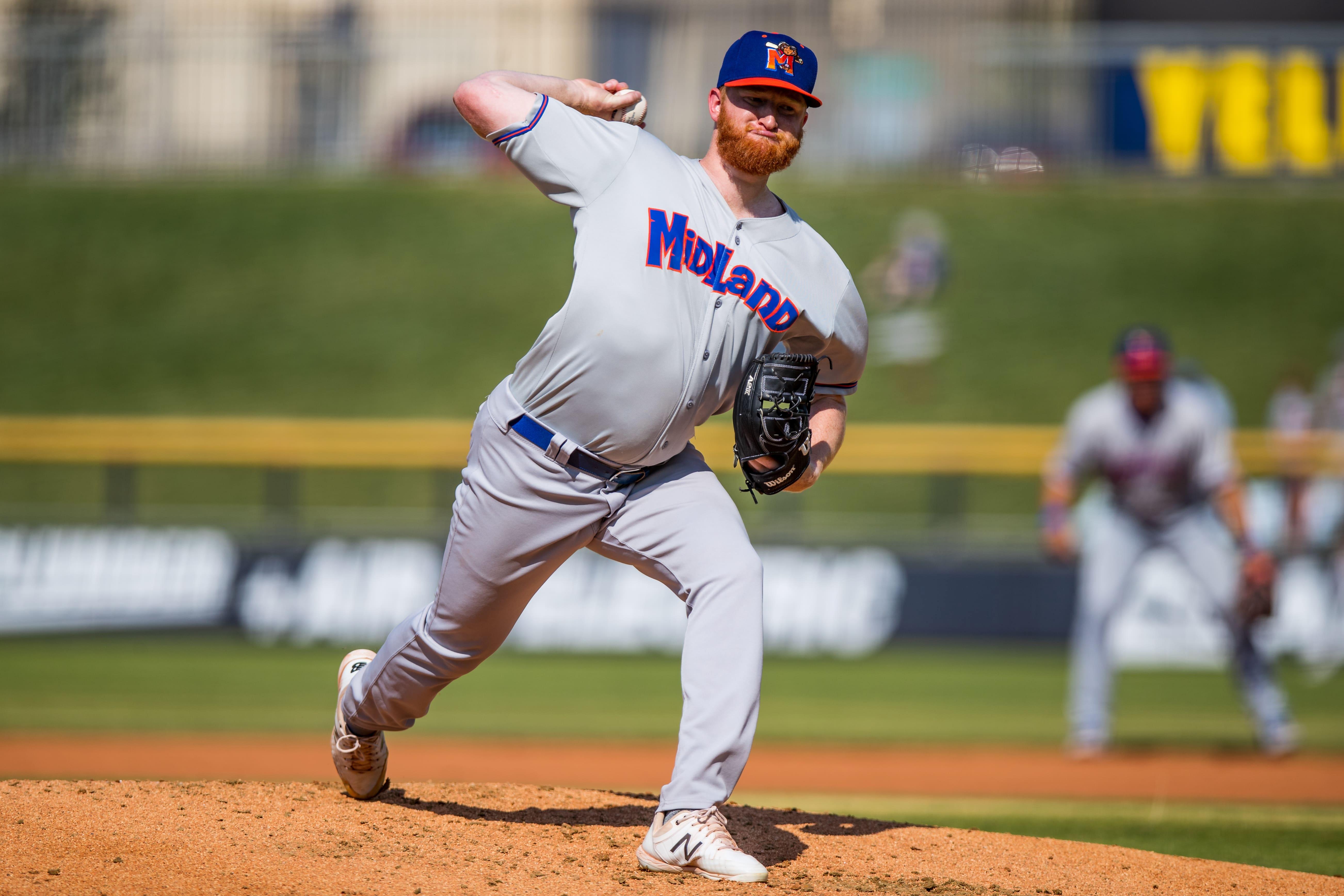 Brady Gregory Feigl pe terenul de baseball