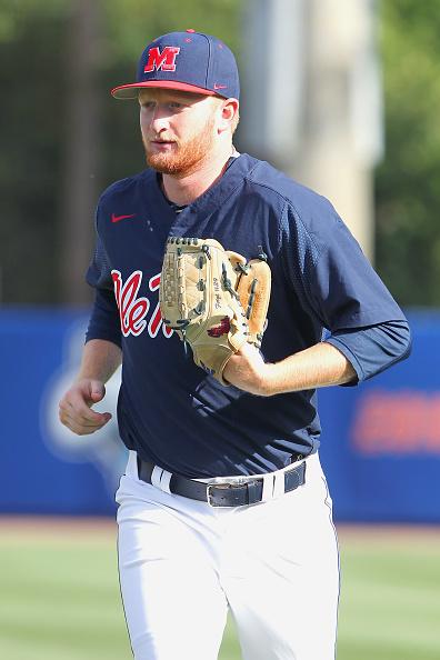 Brady Gregory Feigl pe terenul de baseball