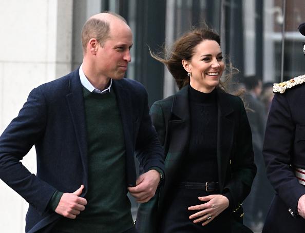 Prințul William și Kate Middleton au vizitat un spital nou din Liverpool