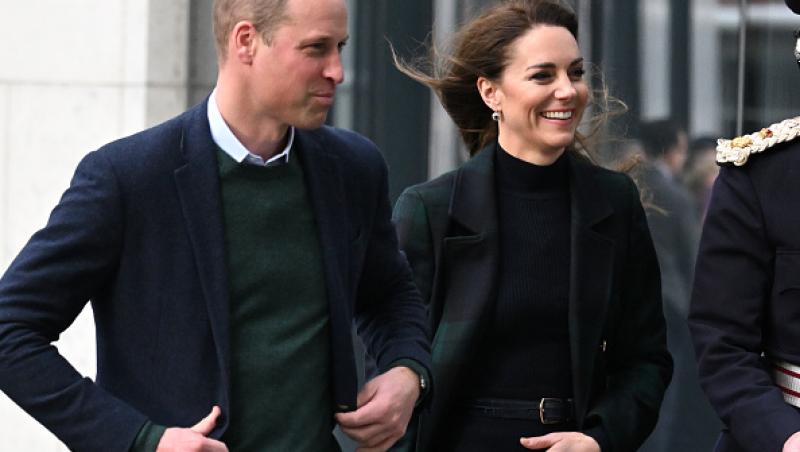 Prințul William și Kate Middleton au avut o reacție bizară atunci când junaliștii au adresat întrebări referitoare la cartea lansată de Prințul Harry.