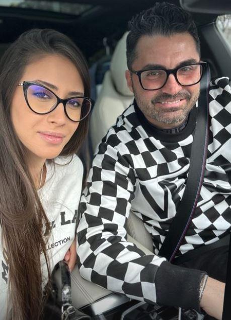 Pepe și Yasmine Ody cu ochelari de vedere