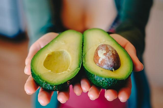 Ce se întâmplă în corpul tău dacă mănânci avocado în fiecare zi. La ce trebuie să te aștepți