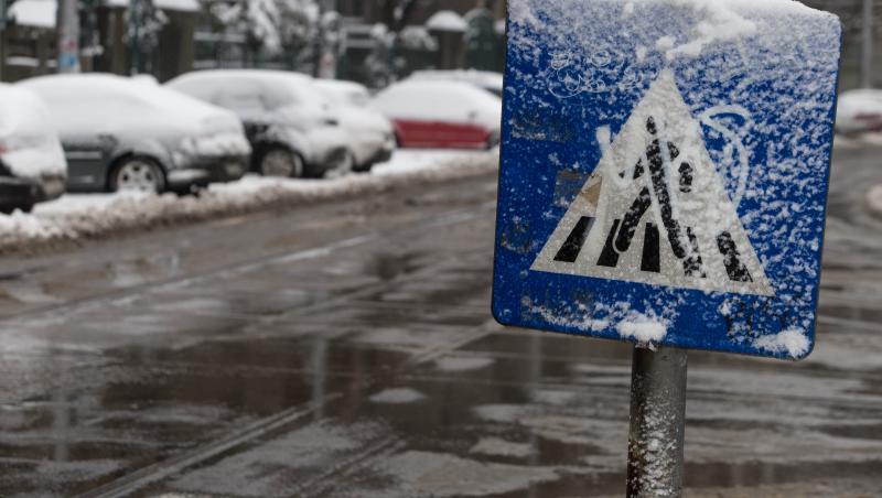 ANM a emis o avertizare de cod galben de ninsori și vânt puternic pentru mai multe județe din țară. Care sunt zonele afectate