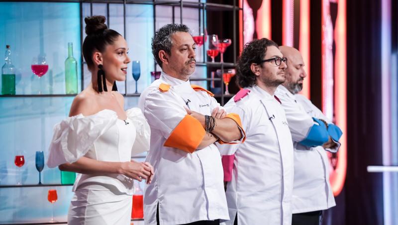 În seara aceasta, de la 20:00, la Antena 1 începe cea de-a treia confruntare Chefi la cuţite, iar lupta se anunță a fi aprigă. Surprizele se vor ține lanț în show-ul culinar – atât din partea Chefilor, cât și din partea gazdei show-ului culinar, Irina Fodor.